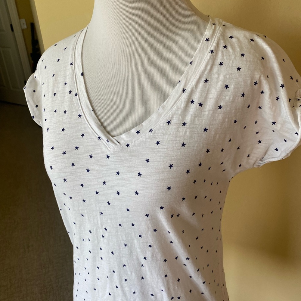 ARTISAN NY Navy Stars White V Neck T Shirt - Picture 2 of 5